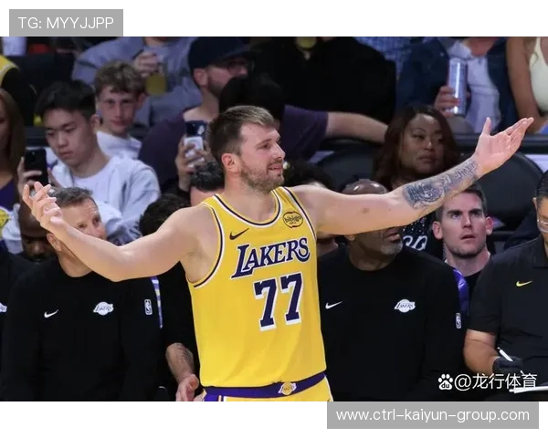 湖人拒绝交易里夫斯传闻，核心阵容暂稳：冠军之路不动摇