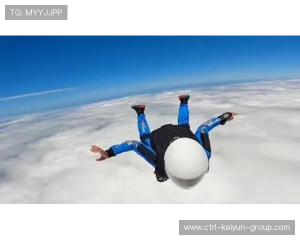 跳伞锦标赛绝美队形夺冠，极限运动的美学被赞