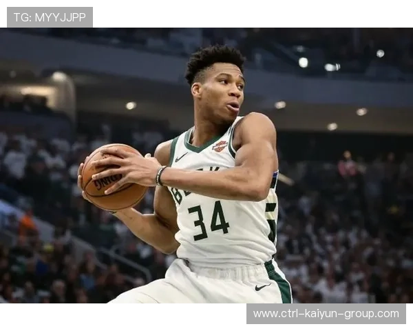 字母哥禁区补扣得分,雄鹿主场力擒热火六人得分上双 字母哥禁区补扣得分,雄鹿主场力擒热火六人得分上双